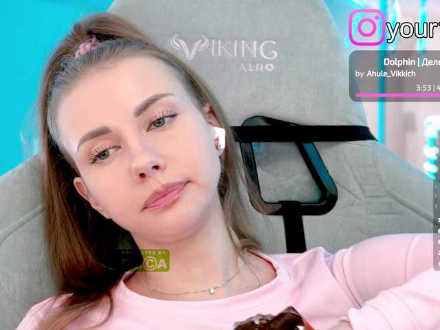 VikkiExtraCheese