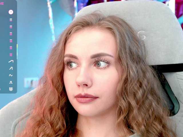 VikkiExtraCheese webcam