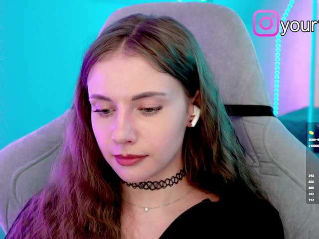 VikkiExtraCheese webcam