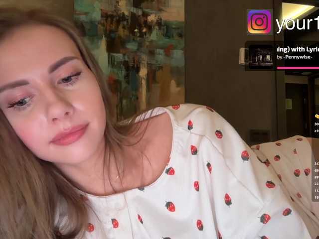 Accedi alla chat con il nickname VikkiExtraCheese VikkiExtraCheese