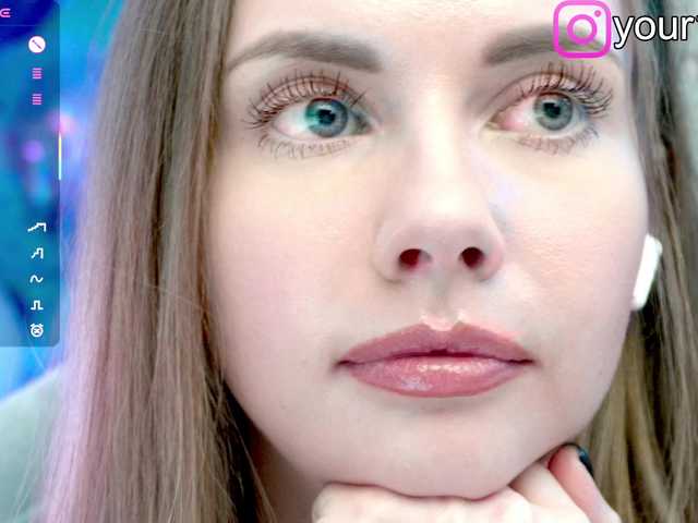 VikkiExtraCheese webcam