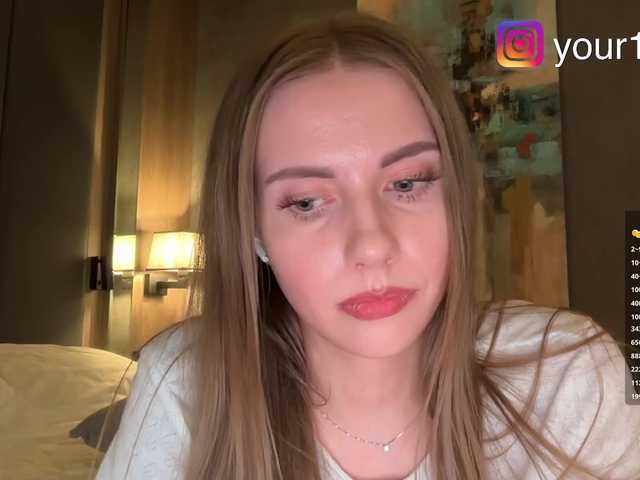 Vai a chattare su VikkiExtraCheese VikkiExtraCheese