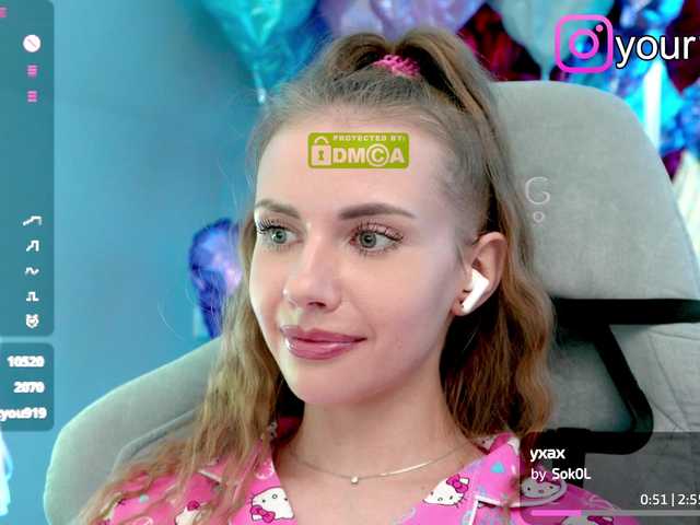 VikkiExtraCheese webcam