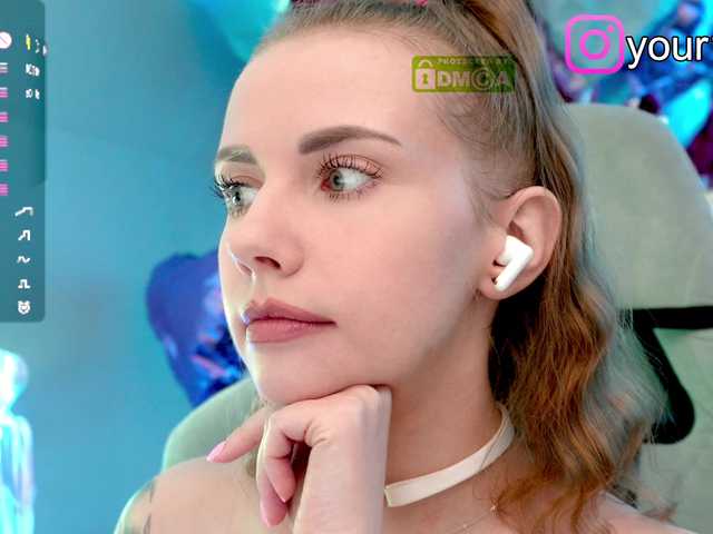 -VikkiL0vesCheese-