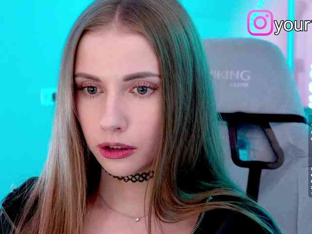 VikkiExtraCheese webcam