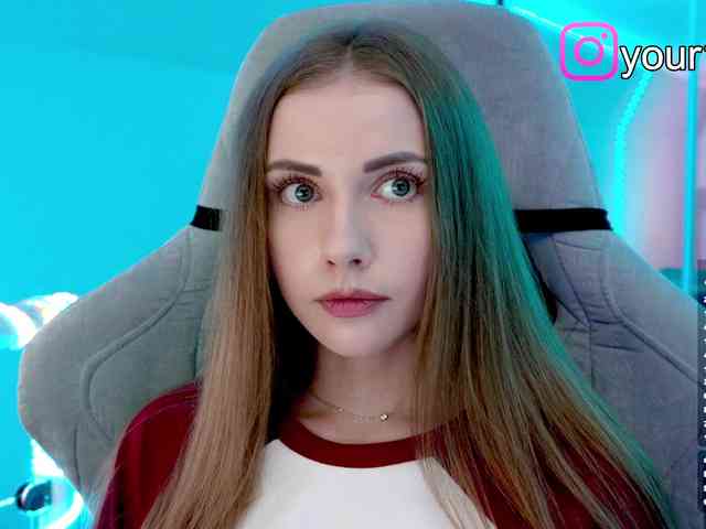VikkiExtraCheese webcam