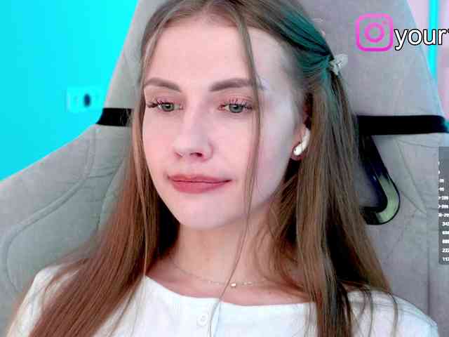 VikkiExtraCheese webcam