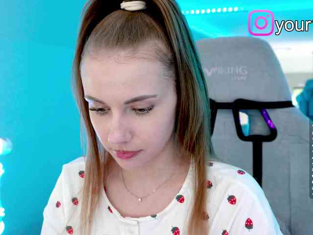 VikkiExtraCheese webcam