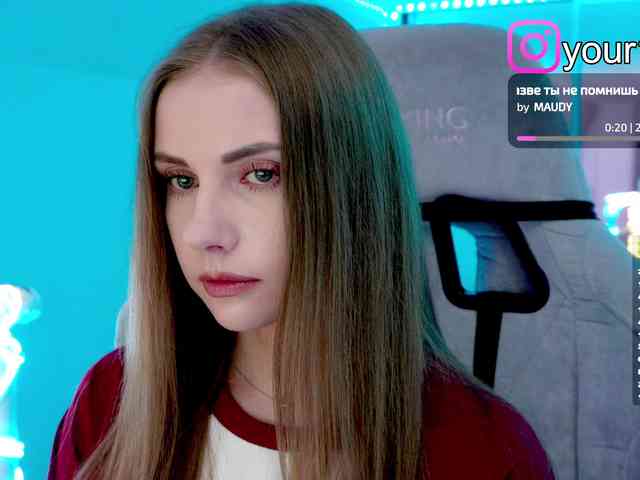 VikkiExtraCheese webcam