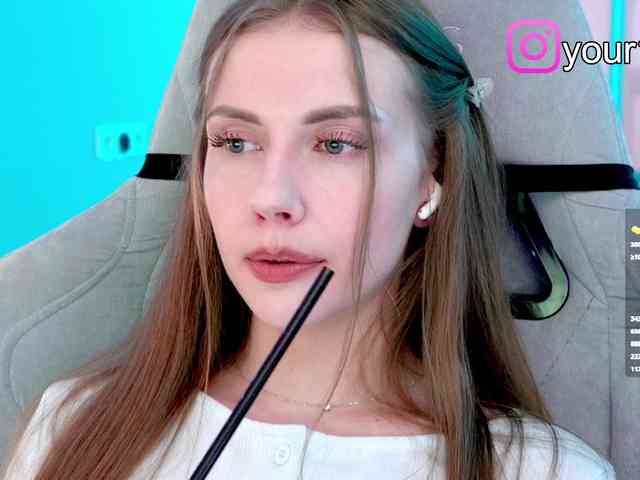 VikkiExtraCheese webcam