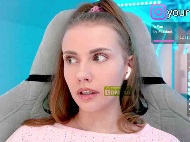 VikkiExtraCheese