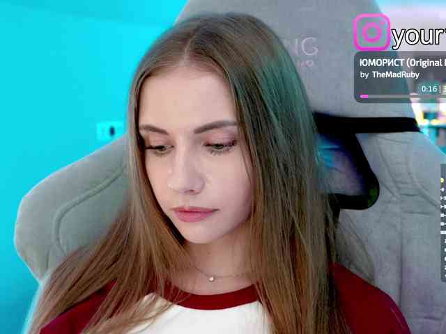 VikkiExtraCheese webcam