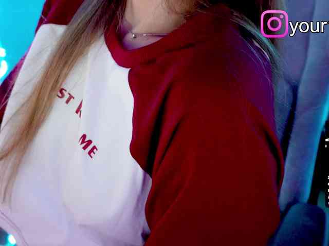 VikkiExtraCheese webcam