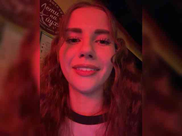 VikkiExtraCheese webcam