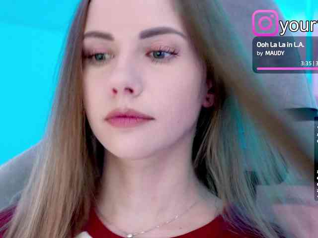 VikkiExtraCheese webcam