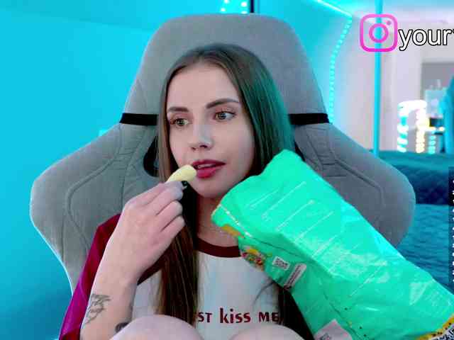 VikkiExtraCheese webcam