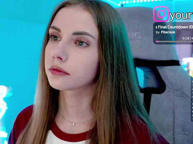 VikkiExtraCheese webcam