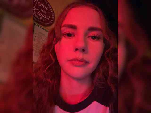 VikkiExtraCheese webcam