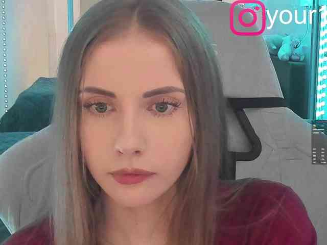 VikkiExtraCheese webcam
