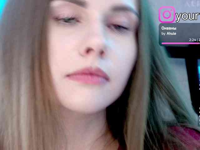 VikkiExtraCheese webcam