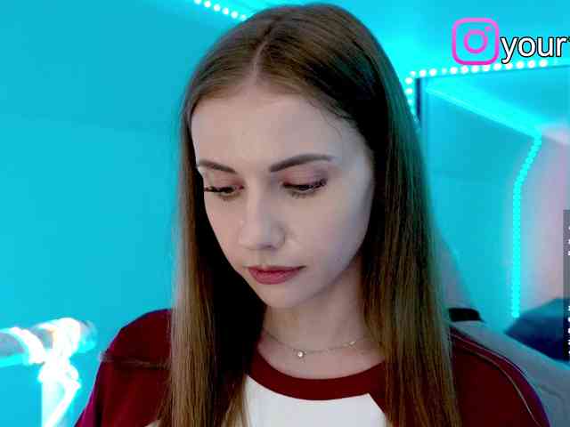 VikkiExtraCheese webcam