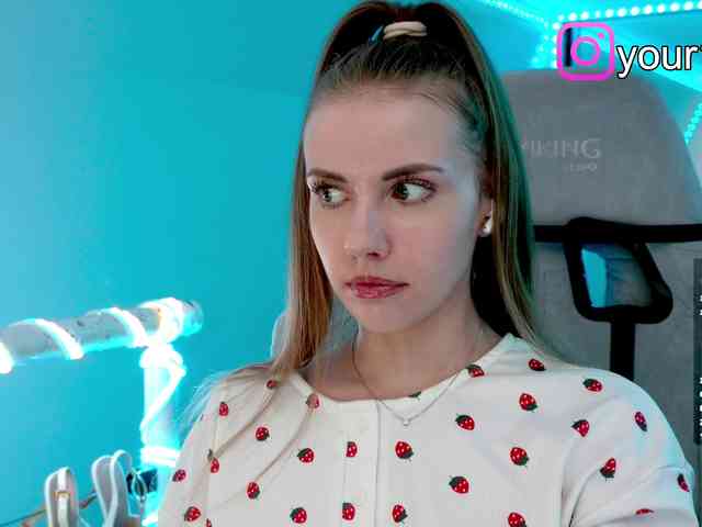 VikkiExtraCheese webcam