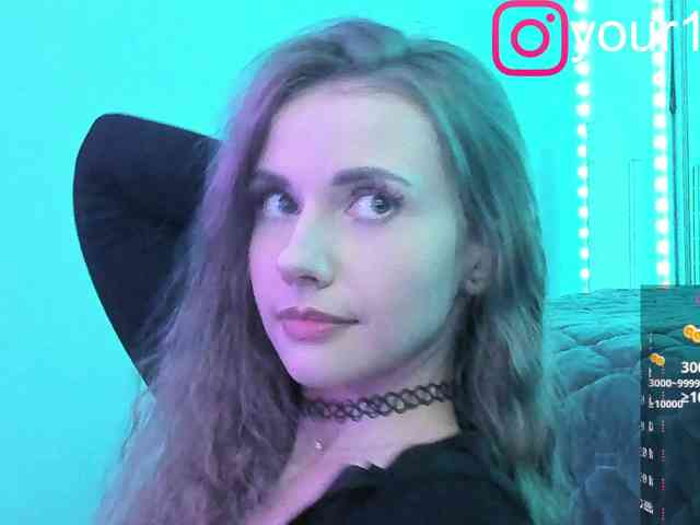 VikkiExtraCheese webcam