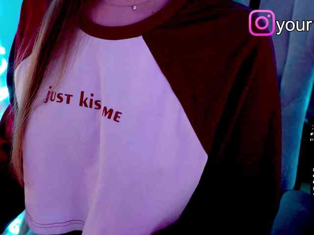 VikkiExtraCheese webcam