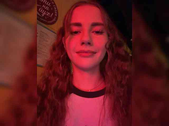 VikkiExtraCheese webcam