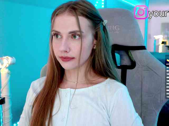 VikkiExtraCheese webcam