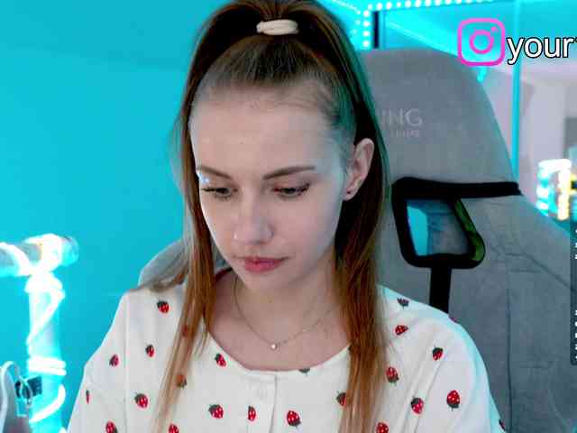 VikkiExtraCheese webcam