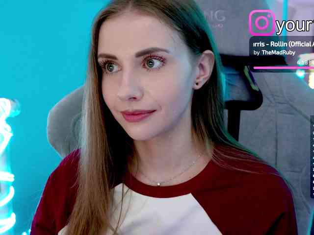 VikkiExtraCheese webcam