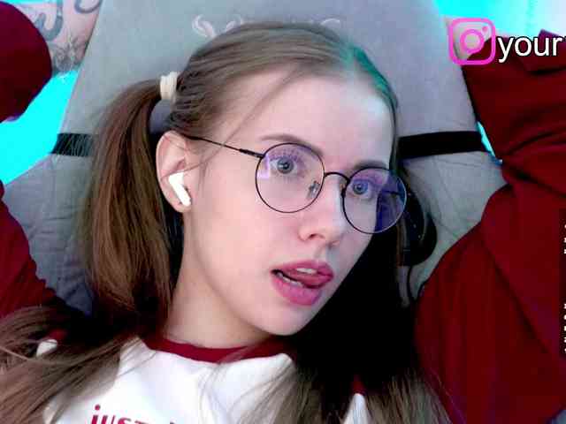 VikkiExtraCheese