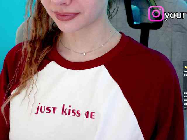 VikkiExtraCheese webcam