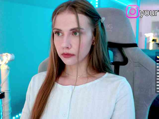 VikkiExtraCheese webcam