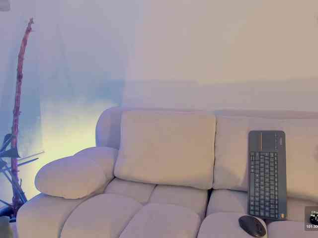 LindseyMoss webcam