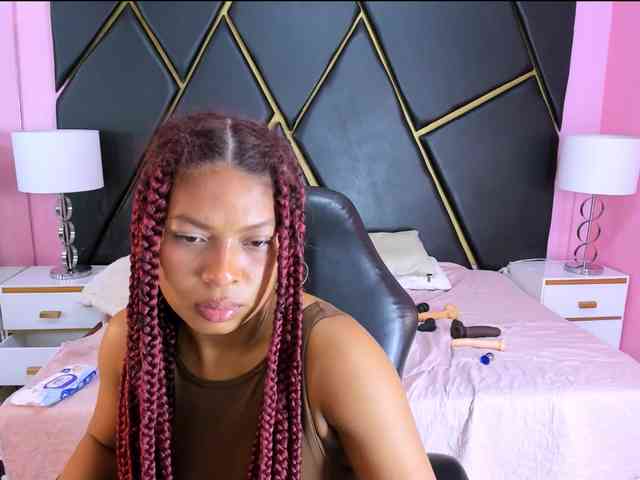 NaomiSmiths webcam