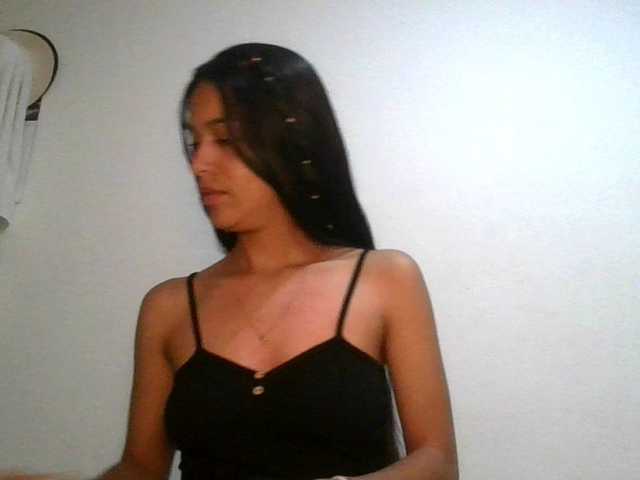 JuanaBrunette