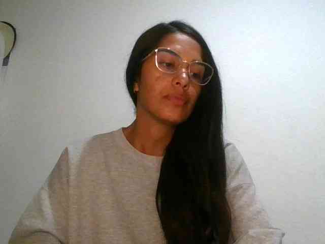 JuanaBrunette webcam