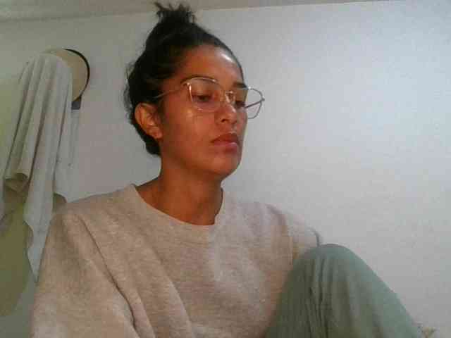 JuanaBrunette webcam