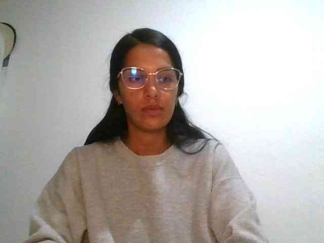 JuanaBrunette webcam