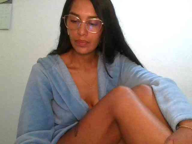 JuanaBrunette webcam