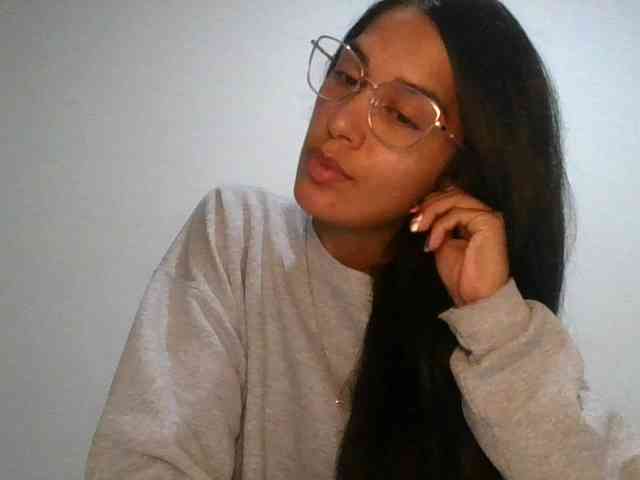 JuanaBrunette webcam