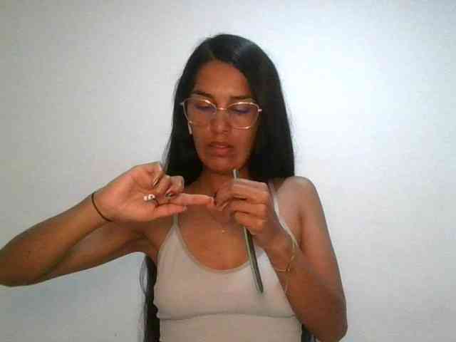 JuanaBrunette webcam