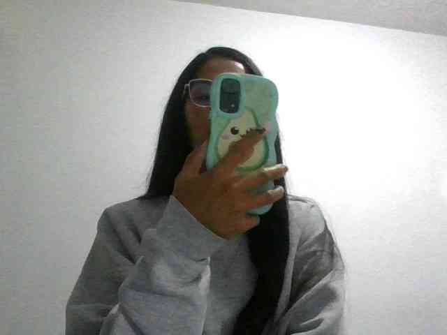 JuanaBrunette webcam