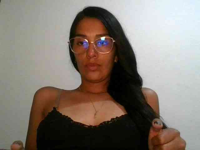 JuanaBrunette webcam