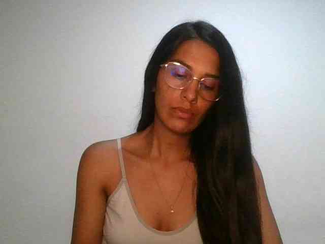 JuanaBrunette webcam