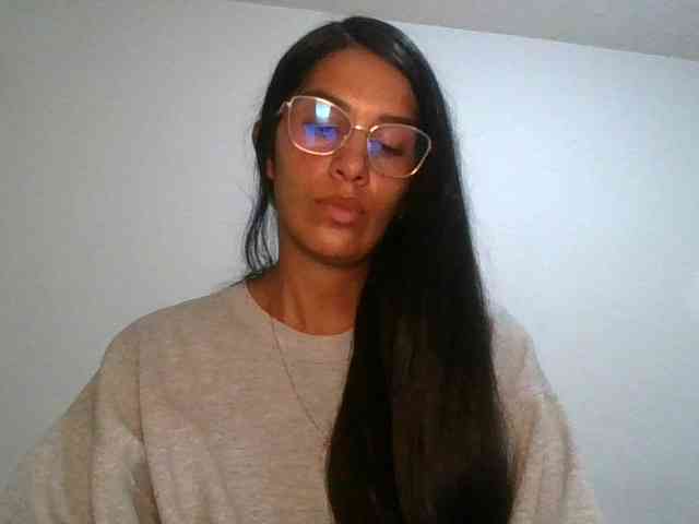 JuanaBrunette webcam