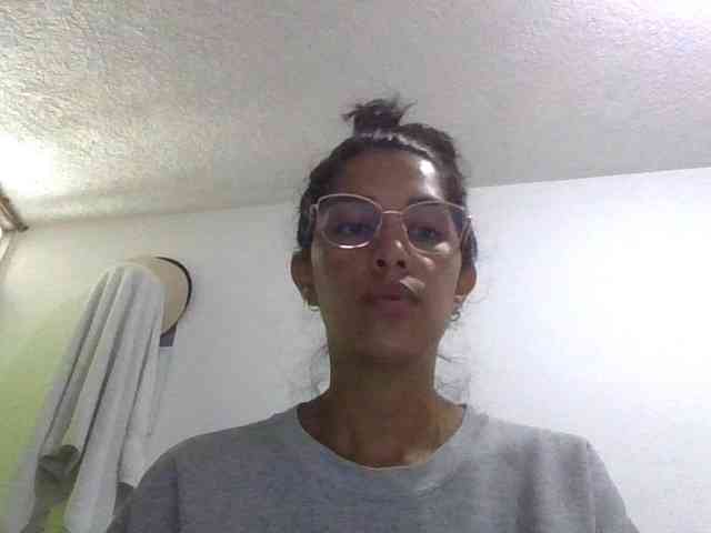 JuanaBrunette webcam