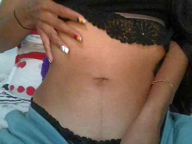 JuanaBrunette webcam